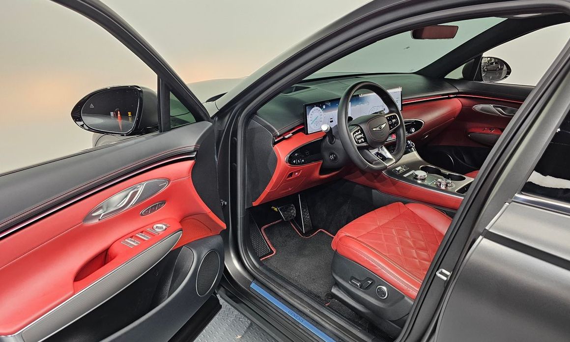 Genesis GV70 2025