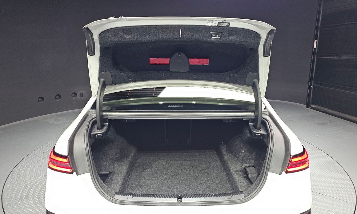 BMW 5-Series 2024