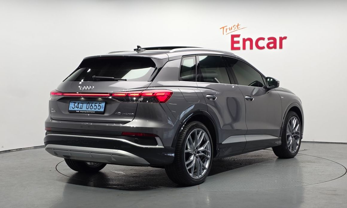 Audi Q4 e-tron 2025