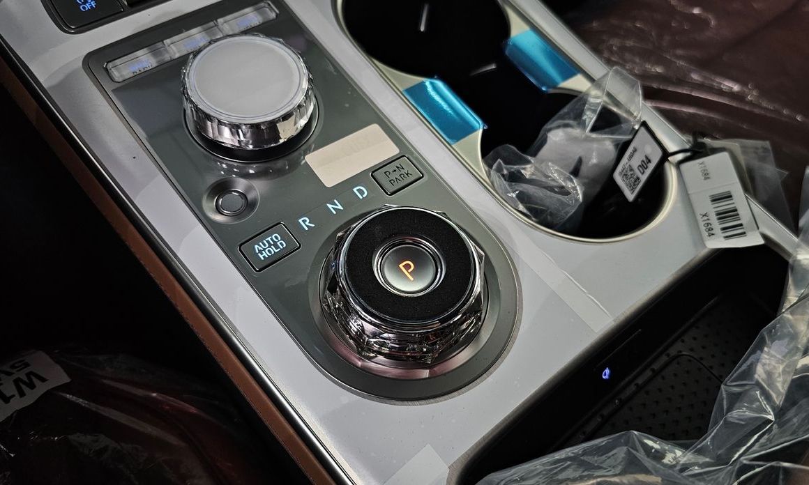 Genesis GV70 2025