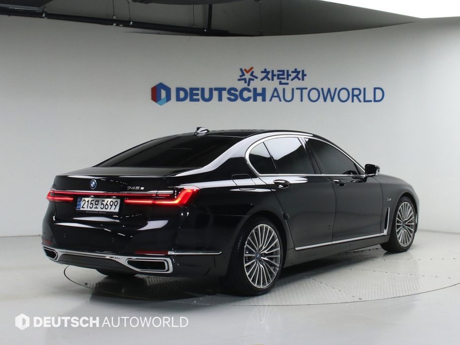 BMW 7-Series 2022