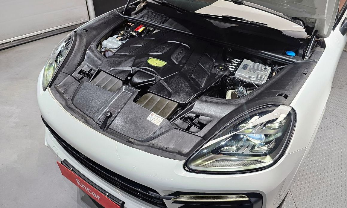 Porsche Cayenne 2020