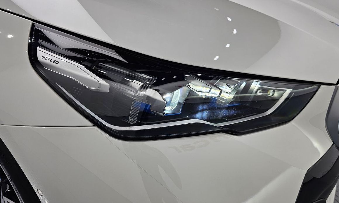 BMW 5-Series 2024