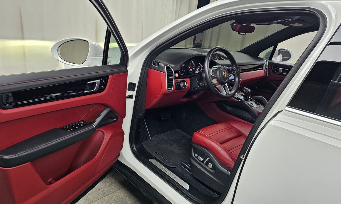 Porsche Cayenne 2020