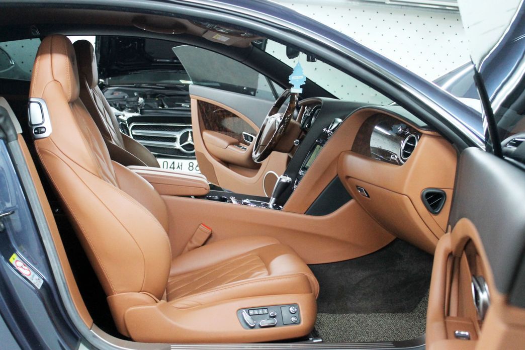 Bentley Continental 2015