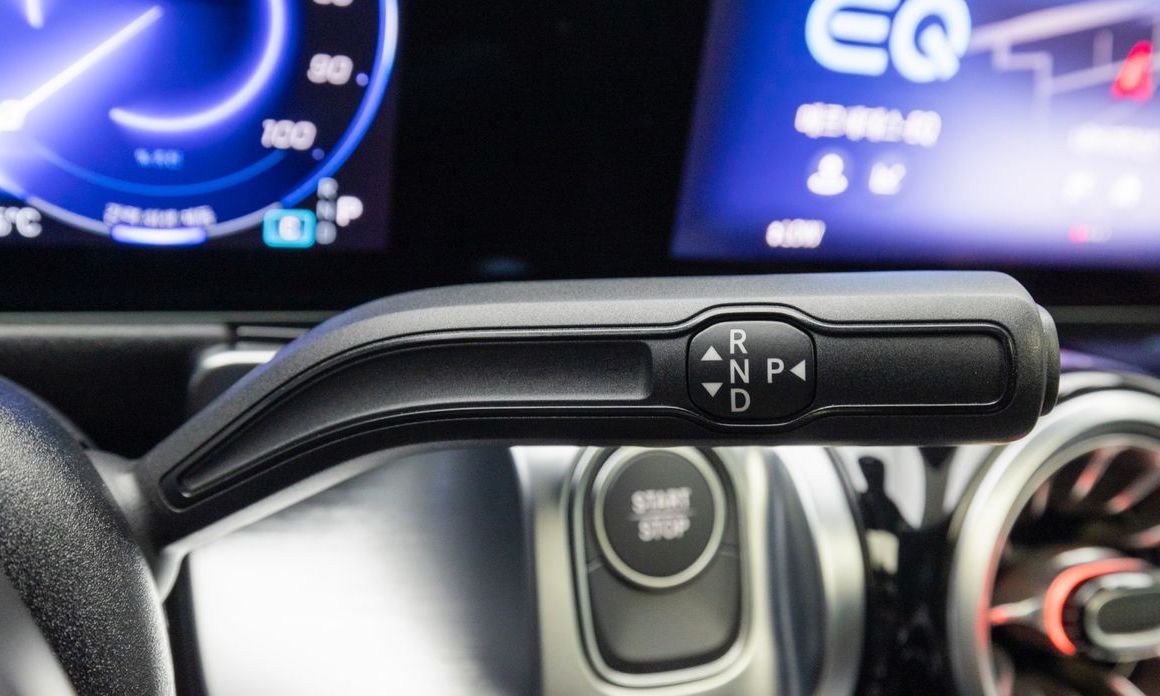 Mercedes-Benz EQB 2026