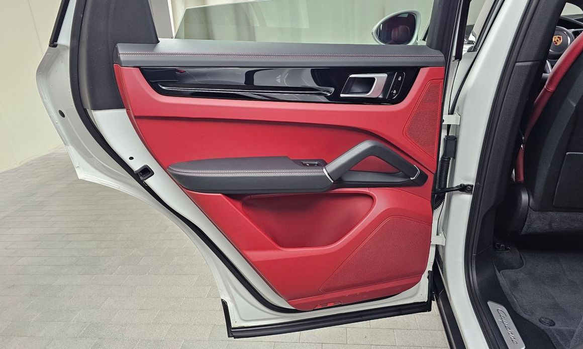 Porsche Cayenne 2020