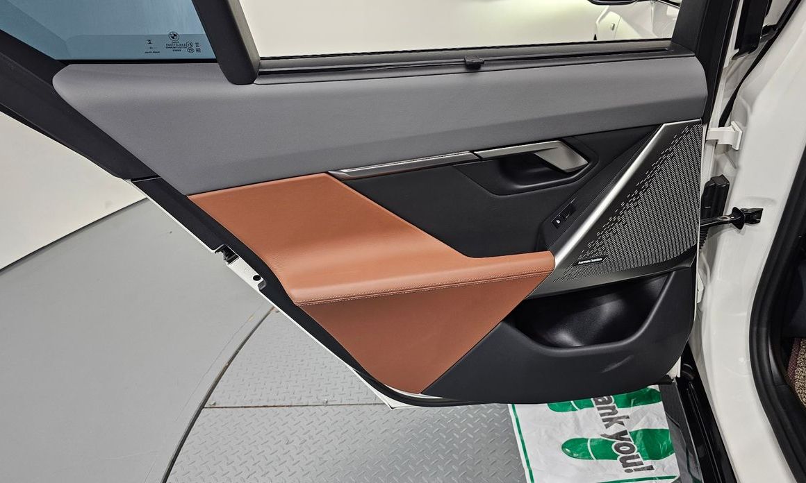 BMW 5-Series 2024