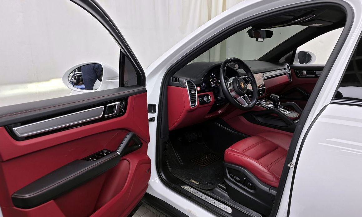 Porsche Cayenne 2023