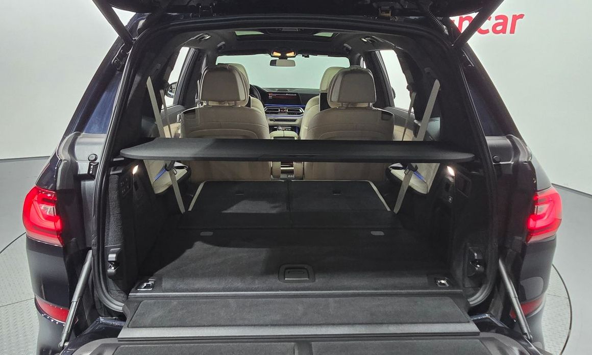 BMW X7 2021