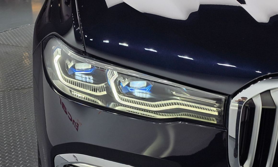 BMW X7 2021