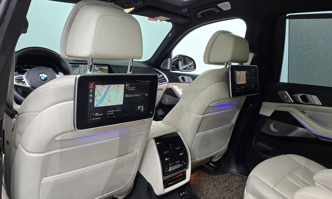 BMW X7 2021