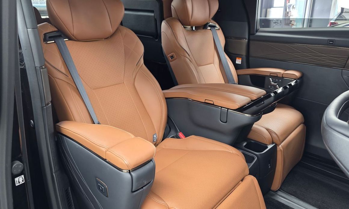 Toyota Alphard 2024