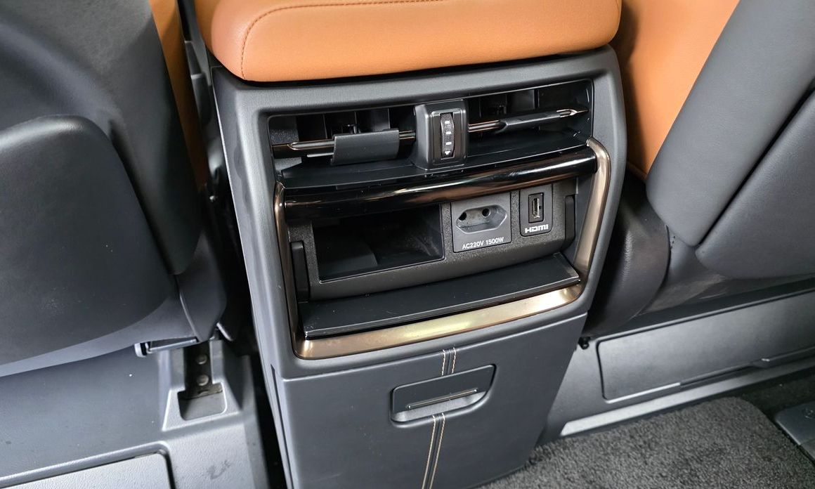 Toyota Alphard 2024
