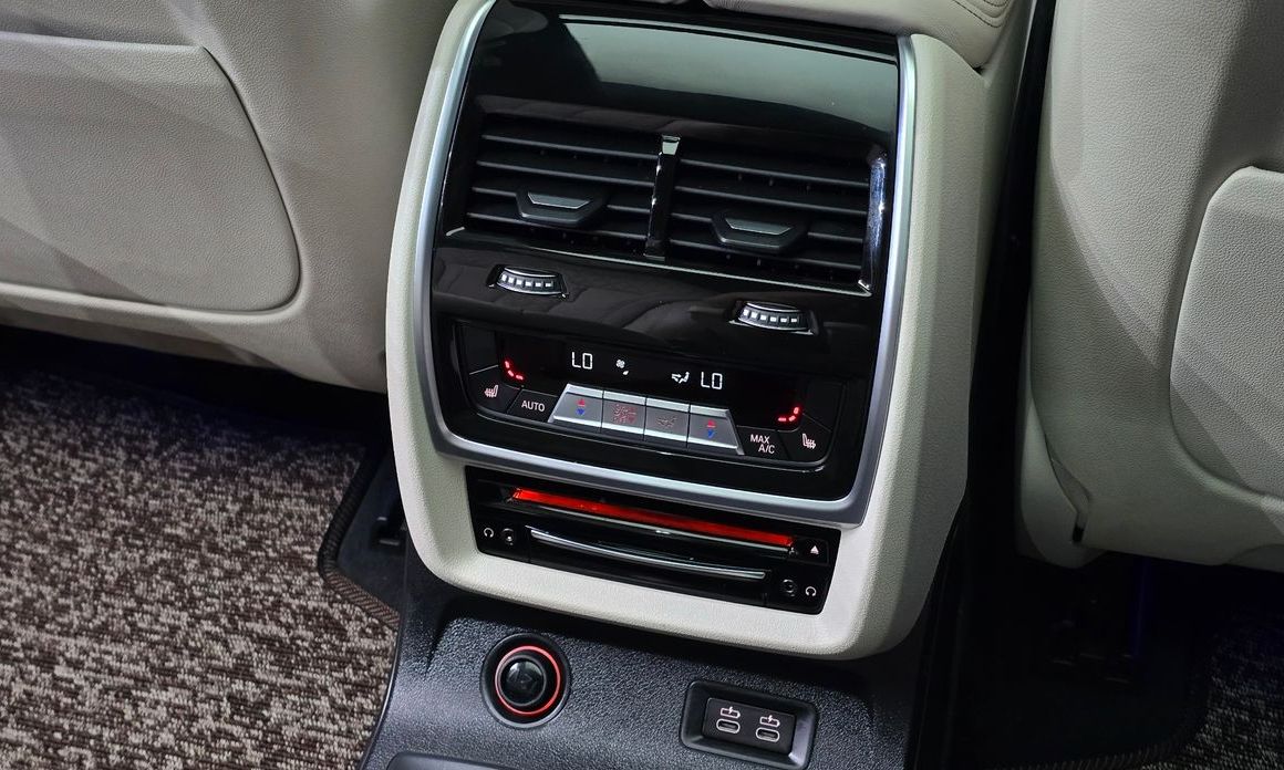 BMW X7 2021