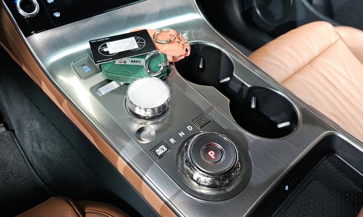 Genesis GV70 2025