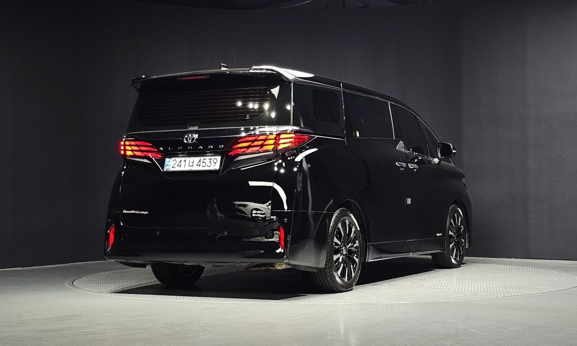 Toyota Alphard 2024
