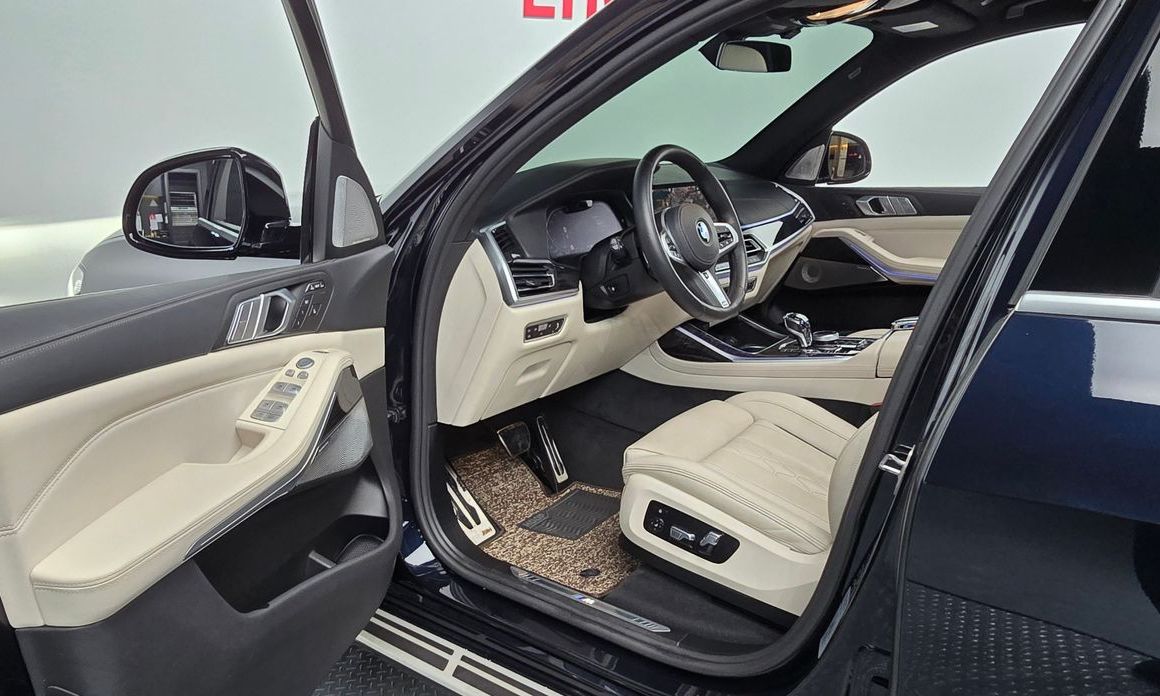 BMW X7 2021