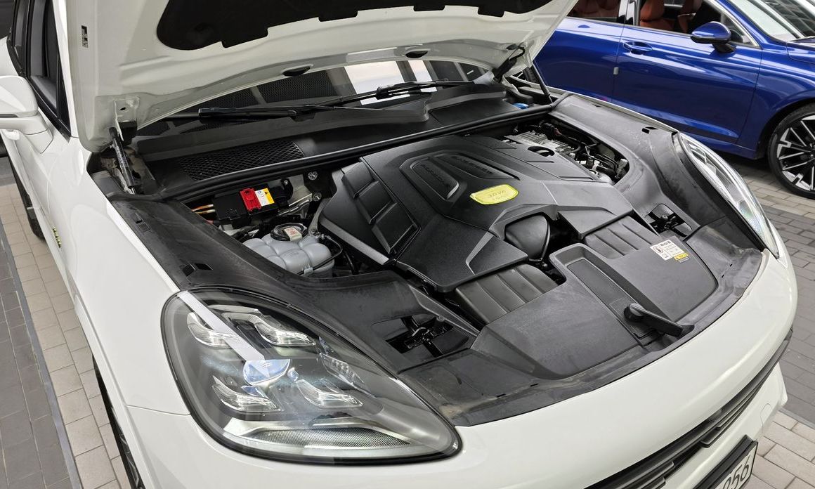 Porsche Cayenne 2023