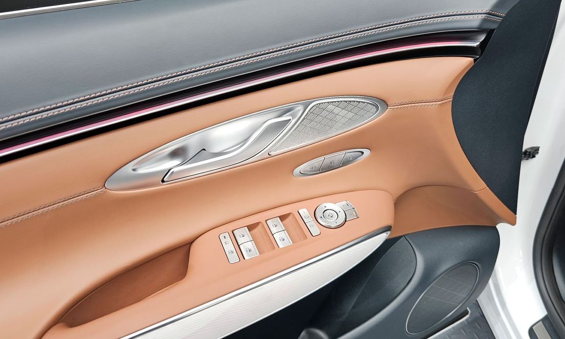 Genesis GV70 2025