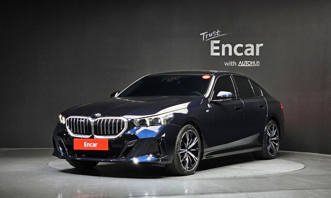 BMW 5-Series 2025