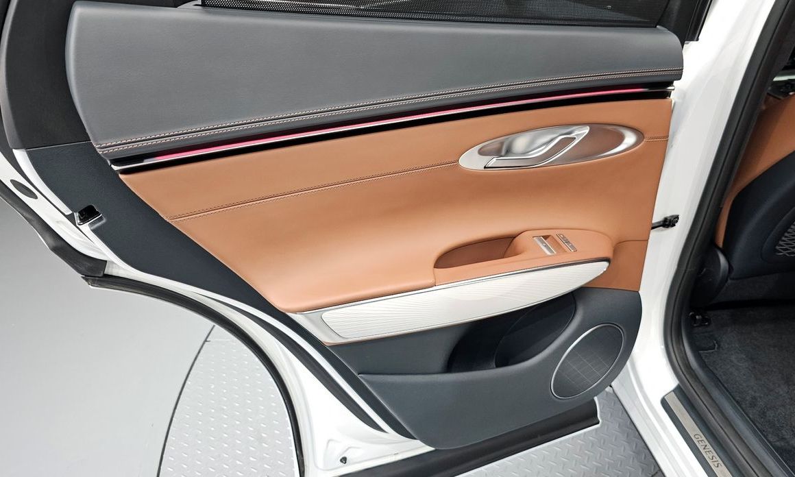 Genesis GV70 2025