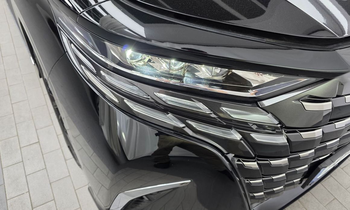 Toyota Alphard 2024