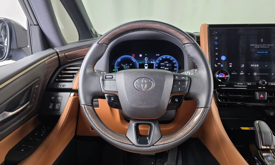 Toyota Alphard 2024