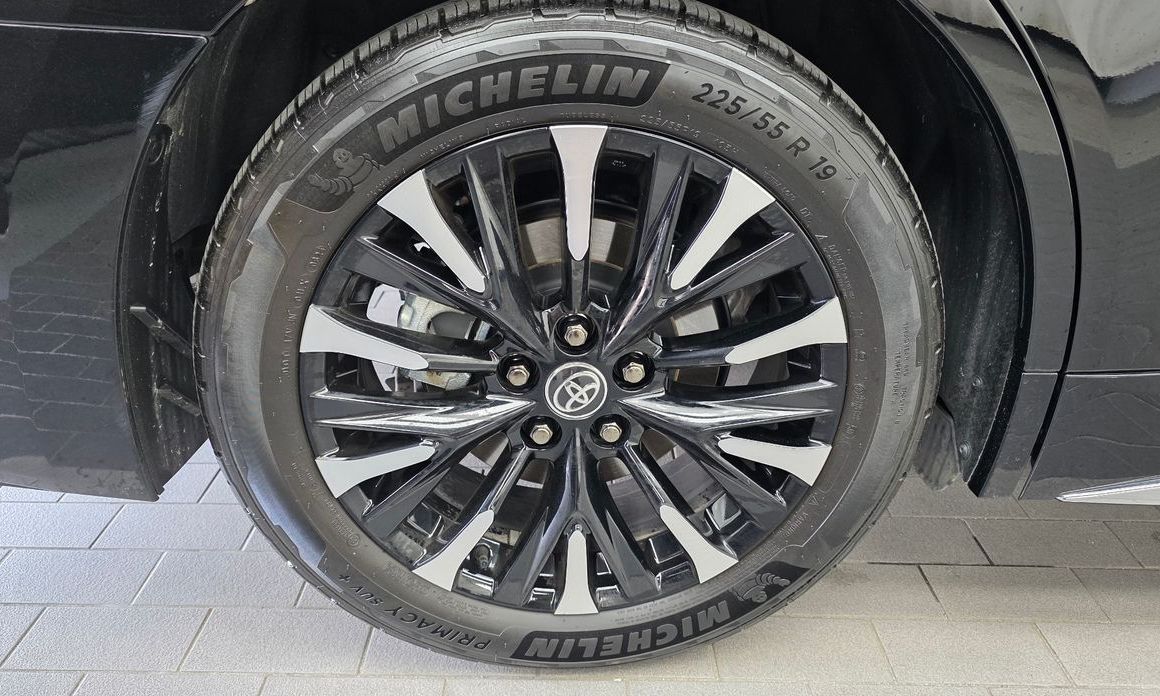 Toyota Alphard 2024