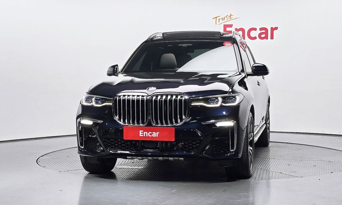 BMW X7 2021