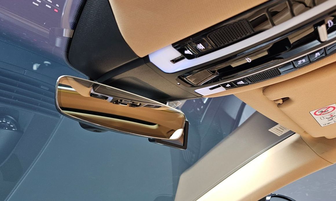 Porsche Panamera 2023