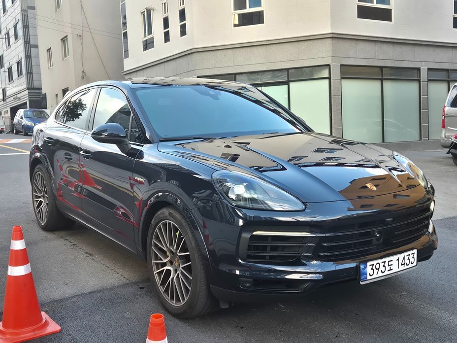 Porsche Cayenne 2023