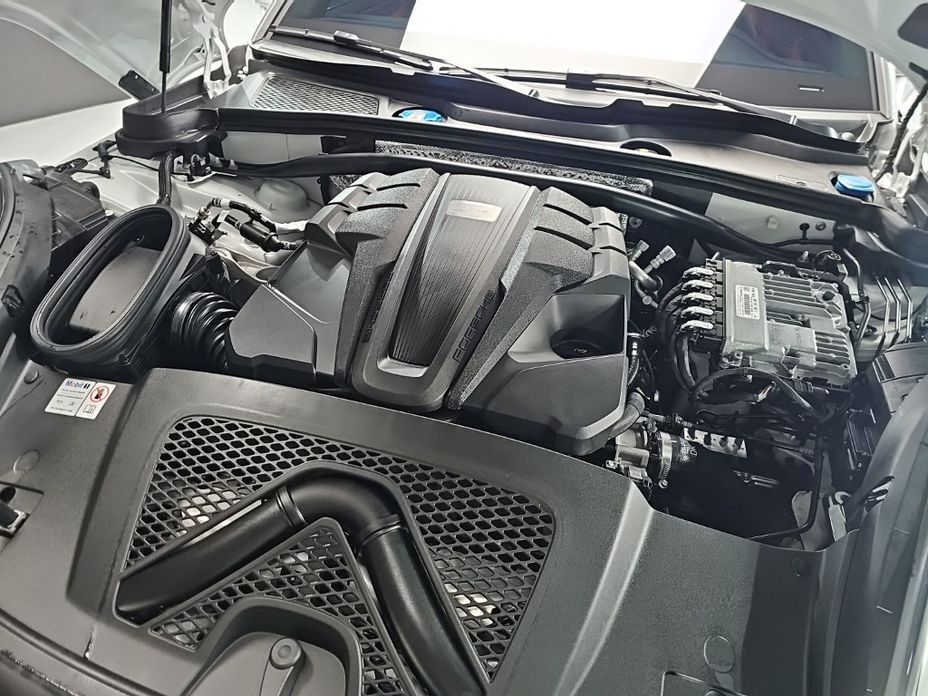 Porsche Macan 2023