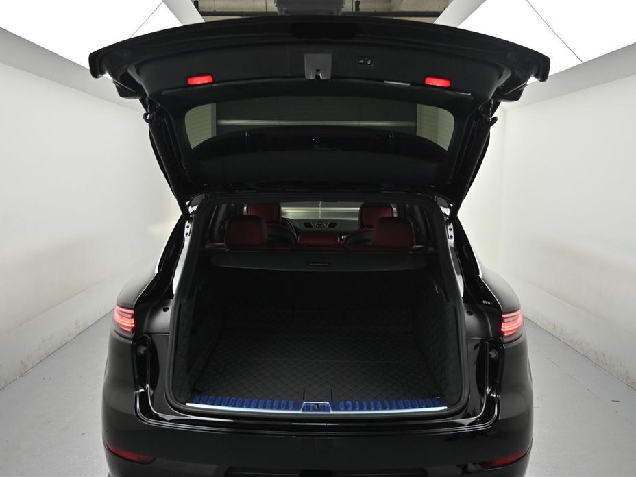 Porsche Cayenne 2022