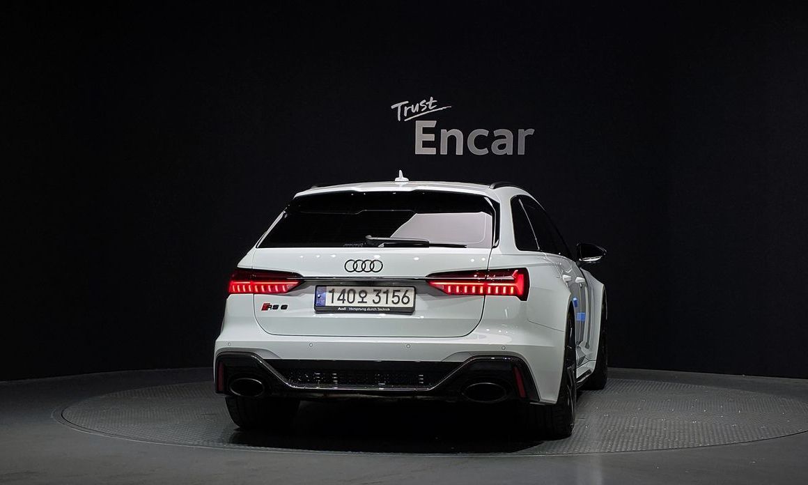 Audi RS6 2023