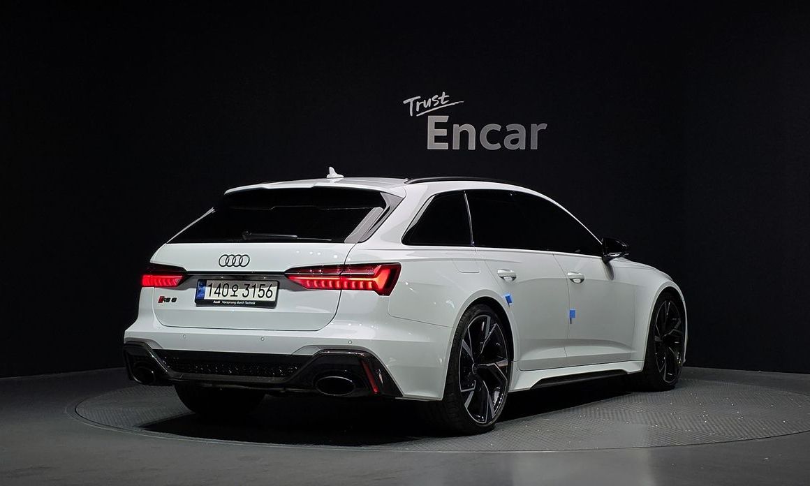 Audi RS6 2023