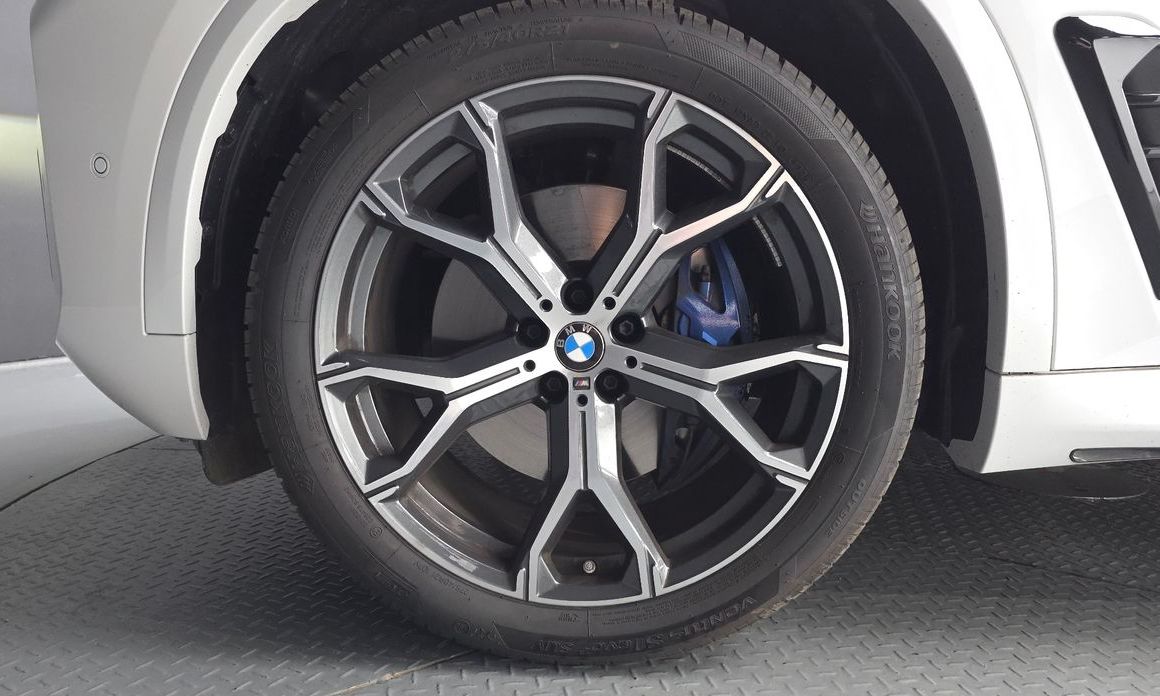 BMW X5 2025