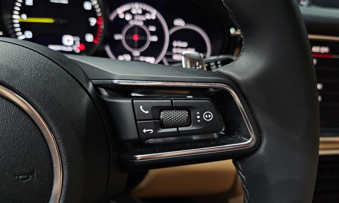 Porsche Panamera 2023