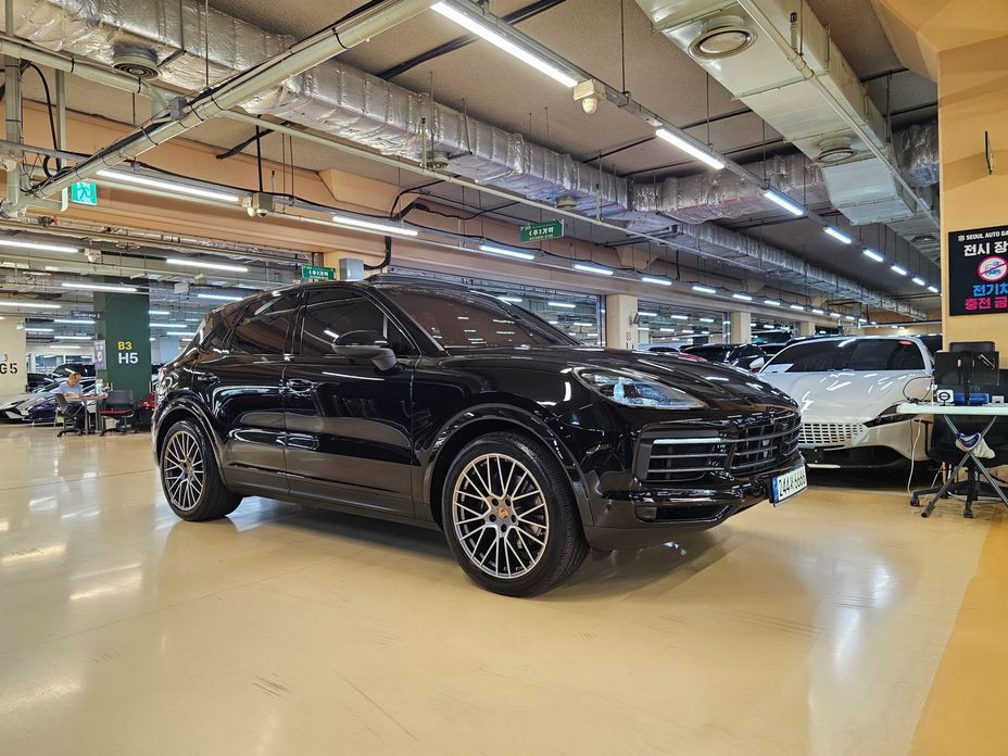 Porsche Cayenne 2023