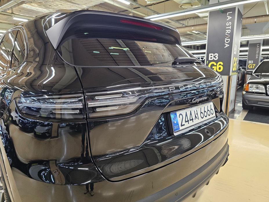 Porsche Cayenne 2023