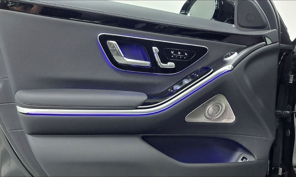 Mercedes-Benz S-Class 2025