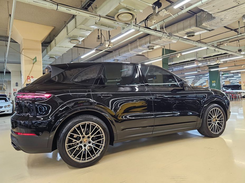 Porsche Cayenne 2023