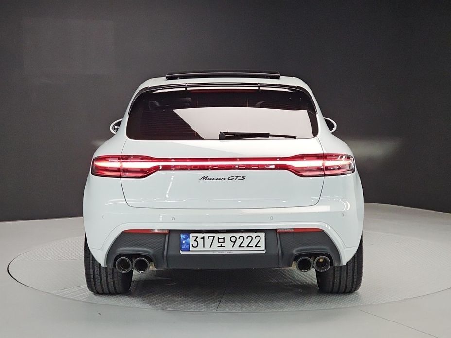Porsche Macan 2023