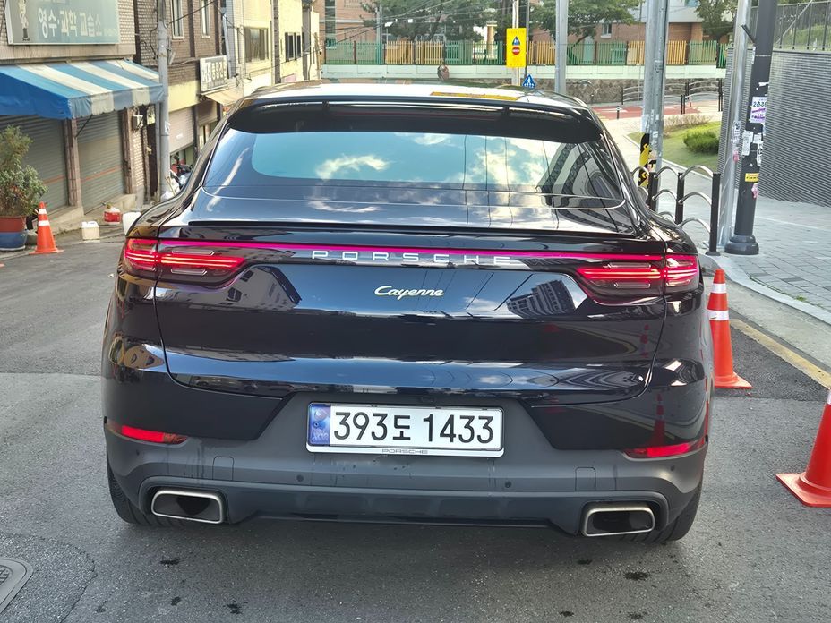 Porsche Cayenne 2023