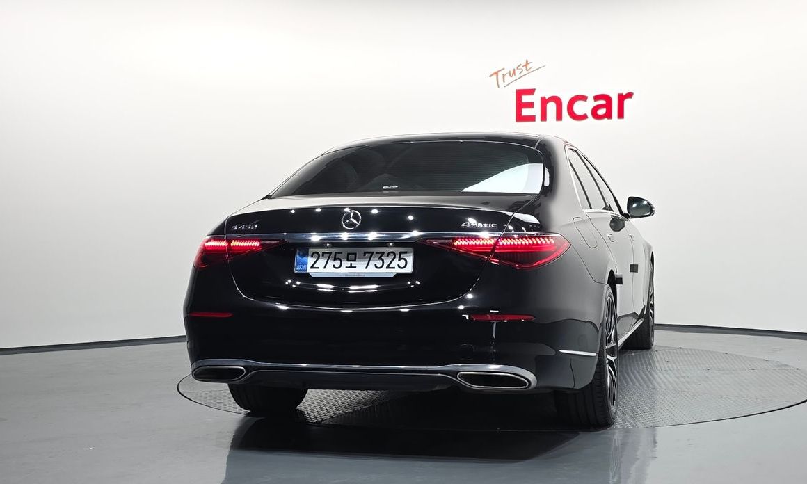 Mercedes-Benz S-Class 2025