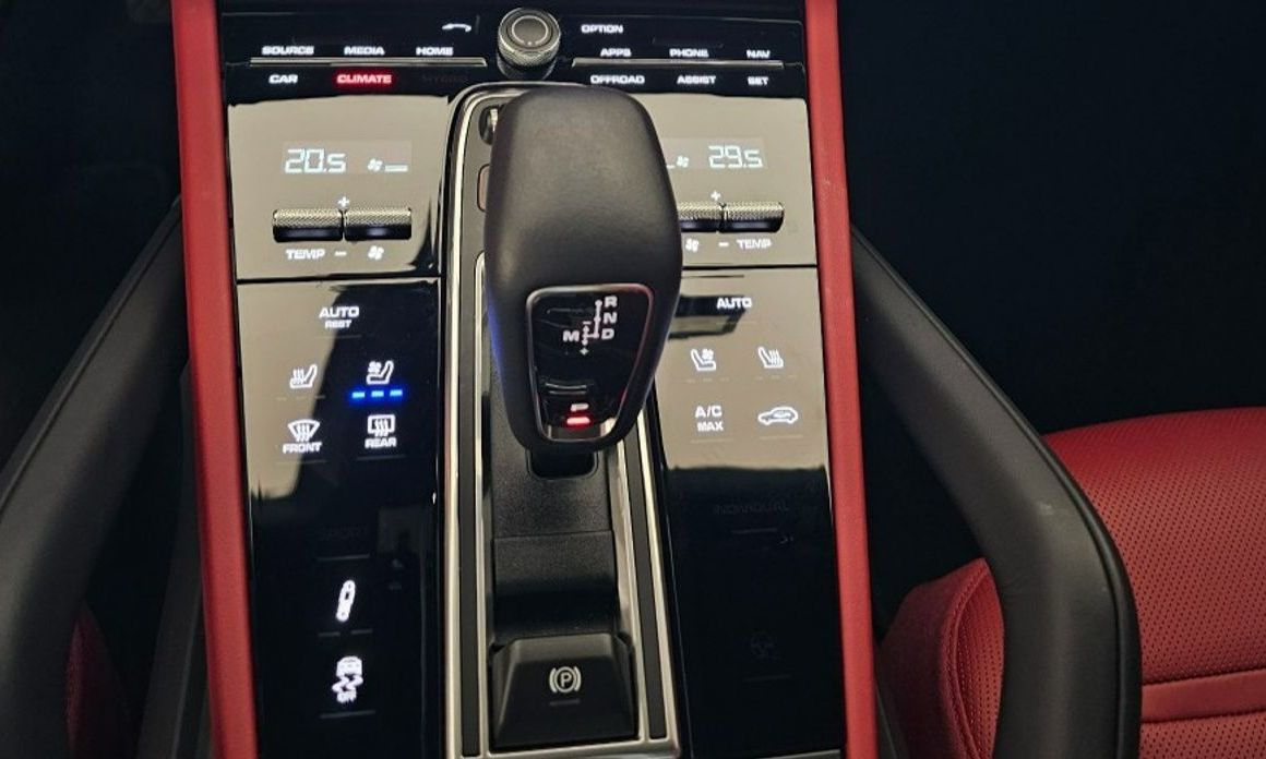 Porsche Cayenne 2023