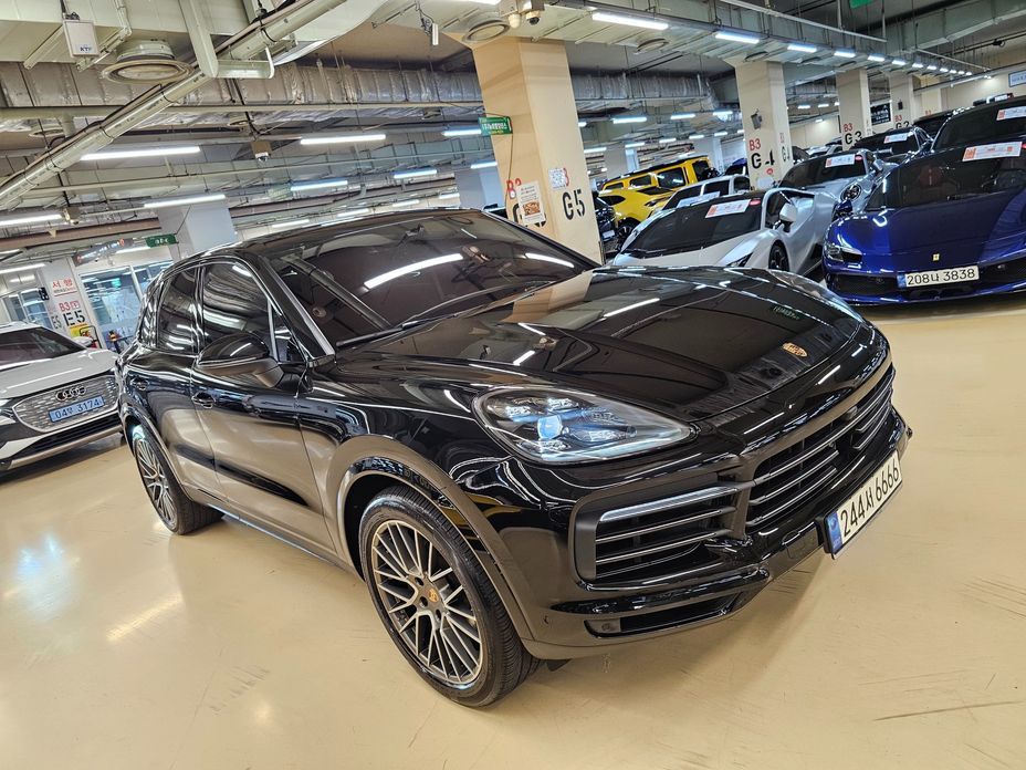Porsche Cayenne 2023