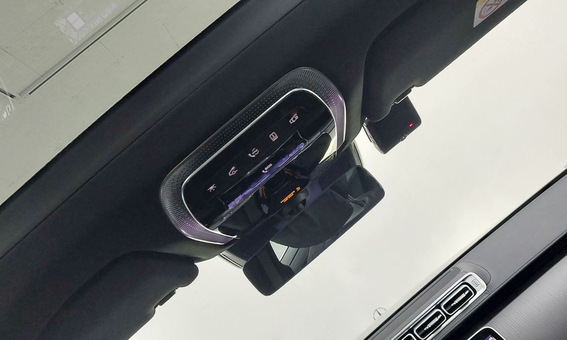 Mercedes-Benz S-Class 2025