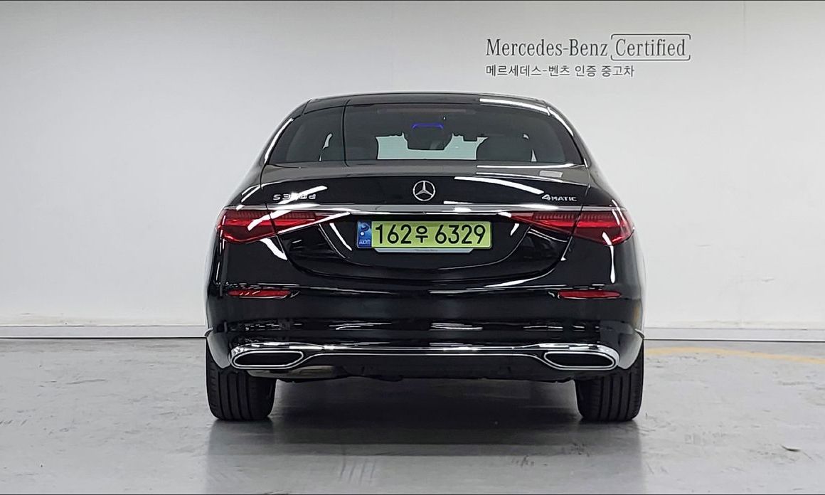 Mercedes-Benz S-Class 2025
