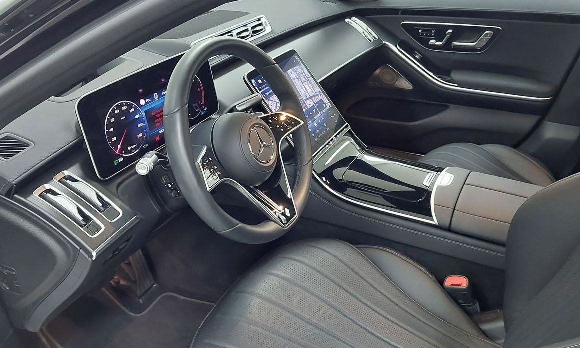Mercedes-Benz S-Class 2025